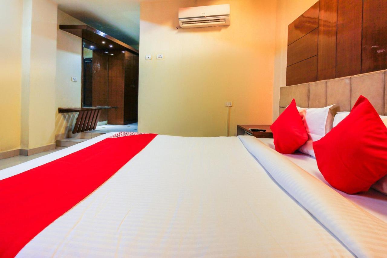 Oyo Hotel Metro International Near Lb Stadium Гайдарабад Екстер'єр фото