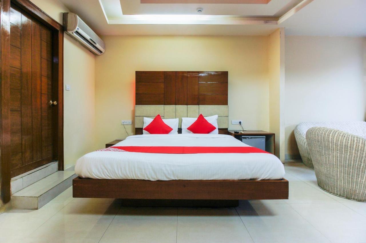 Oyo Hotel Metro International Near Lb Stadium Гайдарабад Екстер'єр фото