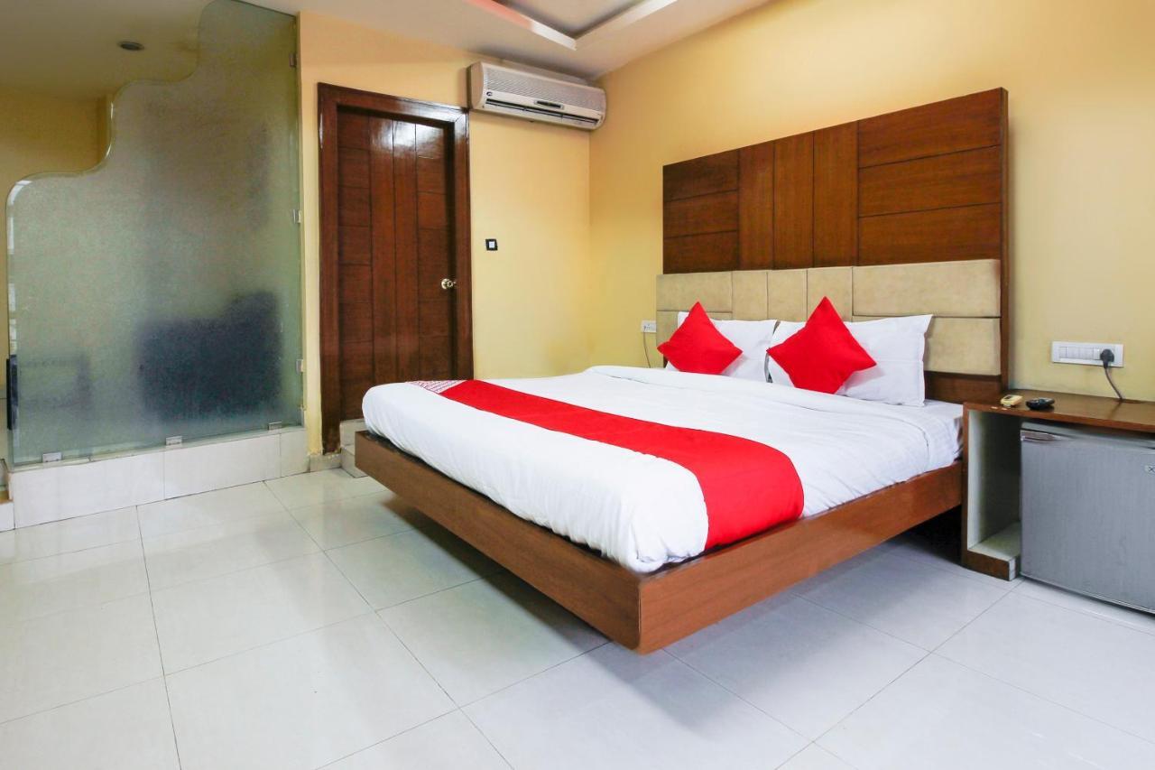 Oyo Hotel Metro International Near Lb Stadium Гайдарабад Екстер'єр фото
