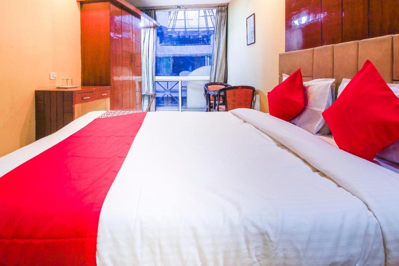 Oyo Hotel Metro International Near Lb Stadium Гайдарабад Екстер'єр фото